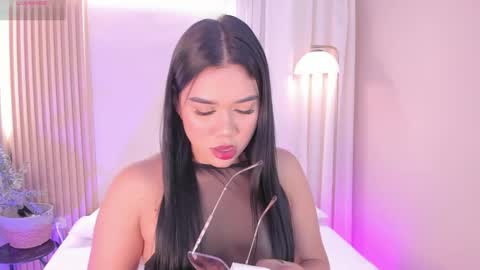 Mara  online show from November 25, 1:54 pm