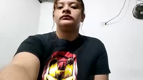 mara_lopez001 online show from May 21, 10:22 am