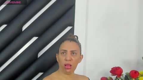 Mara  online show from February 3, 7:07 pm