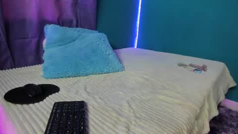 Mara rosseX online show from June 17, 6:46 pm