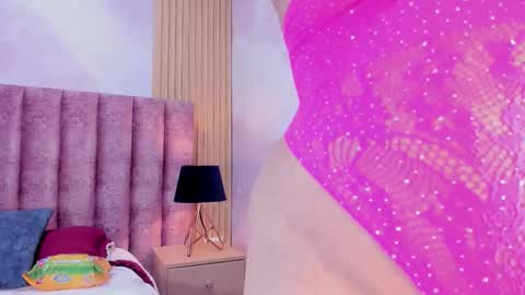 maralinette22 online show from November 28, 10:44 am