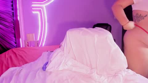 maralinette22 online show from November 14, 11:45 am