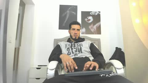 Marc Ruffalo online show from April 15, 11:35 am