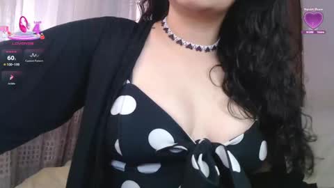 Snapshot of marceline_uu chatting on October 16, 5:23 pm M A R C I online show from October 16, 5:23 pm