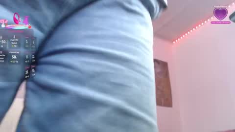 Snapshot of marceline_uu chatting on September 26, 9:01 pm M A R C I online show from September 26, 9:01 pm