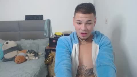 Snapshot of marcelo_m1lk chatting on September 9, 9:59 pm marcelo_m1lk online show from September 9, 9:59 pm