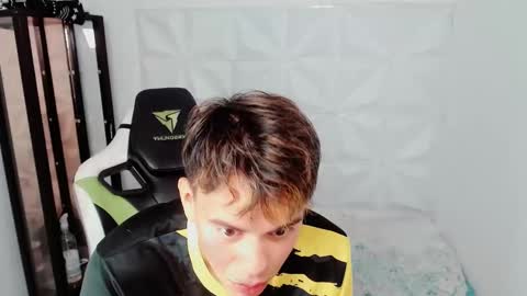 marco_jrs online show from December 4, 11:30 pm