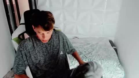 marco_jrs online show from December 7, 9:28 pm
