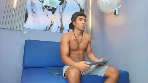 marco_smith2 online show from June 2, 3:30 am