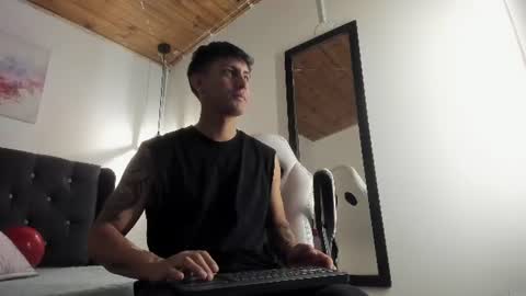 marcos_vieyra online show from July 27, 8:17 pm