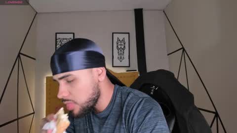 marcus_soler online show from March 17, 3:28 pm