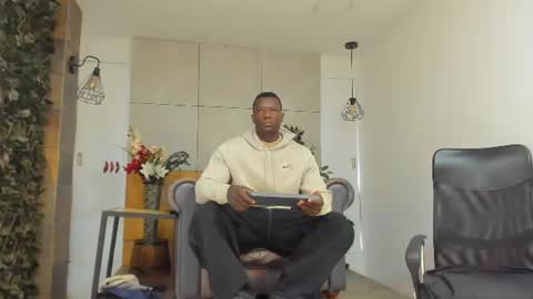 Marcusssss online show from August 3, 11:38 am