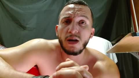 Snapshot of marcusmilarc chatting on February 25, 11:26 pm online show from February 25, 11:26 pm