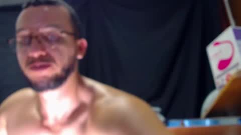 Snapshot of marcusmilarc chatting on February 4, 3:11 am online show from February 4, 3:11 am