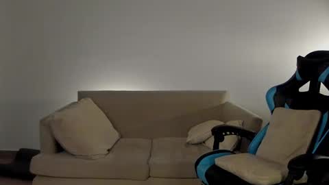 Marcus online show from February 14, 1:45 am