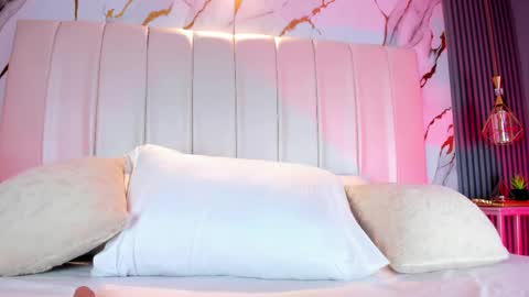 Marelyn online show from February 24, 5:27 pm