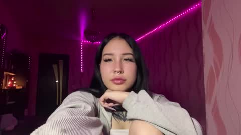 Lauren online show from June 7, 7:30 pm