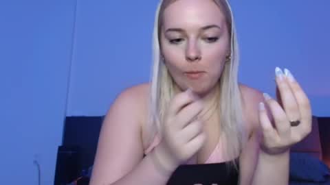 margot_robbie7 online show from September 11, 1:29 am