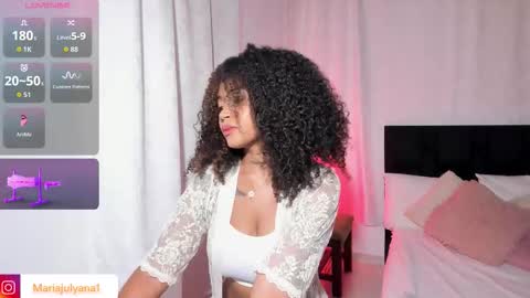 V A N E S S A  online show from November 5, 5:53 am