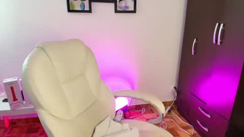 Leidy online show from July 23, 1:08 am