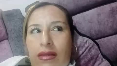 mariajose_1992 online show from April 9, 12:58 am