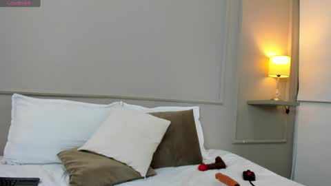 mariana987 online show from December 2, 4:04 pm