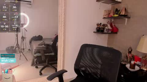 Mar y online show from July 2, 2:55 pm