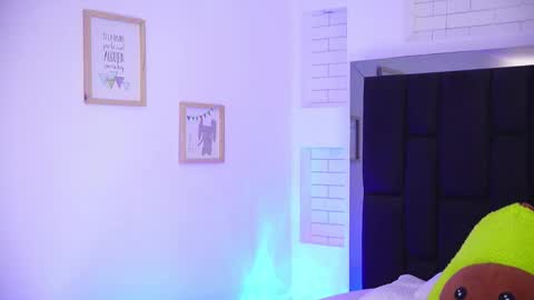 Mariana  online show from February 2, 6:59 pm