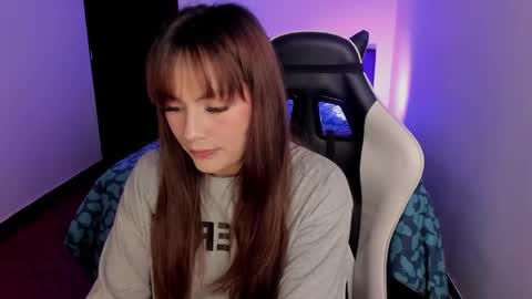 Your favorite online show from March 3, 7:49 pm