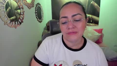 Mariana Lopez online show from June 11, 2:53 am