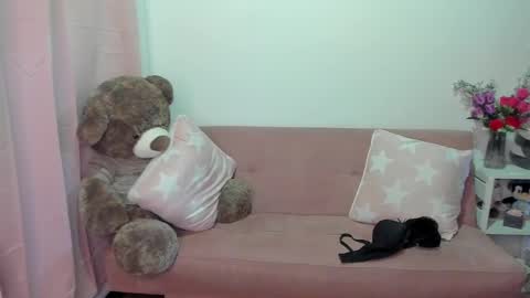 Snapshot of marianalopez81 chatting on March 11, 6:19 am Mariana Lopez online show from March 11, 6:19 am