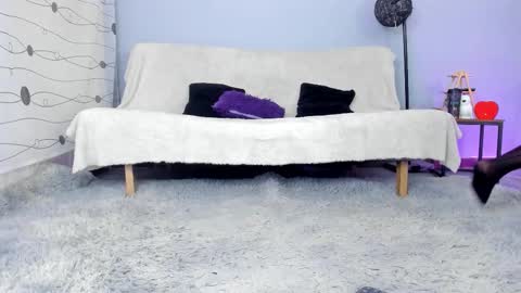 Mariana Vargas online show from March 30, 10:10 pm