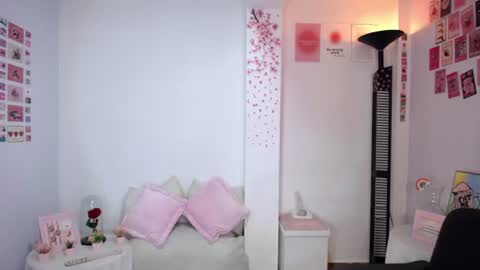 Nicolle online show from June 30, 1:38 am