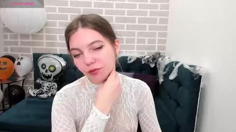 Mary 3 online show from October 25, 1:39 am