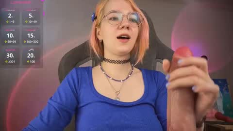 Mariel Gold online show from March 6, 5:24 am