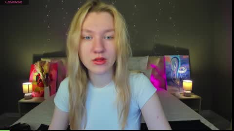 mariel_brown online show from October 21, 9:25 am