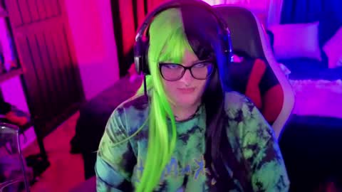 mariiana_velezz online show from April 16, 6:24 am