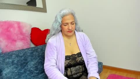 marilyn70 online show from November 22, 8:40 pm