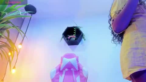 MARIYLN BLAKE  online show from December 17, 8:26 pm