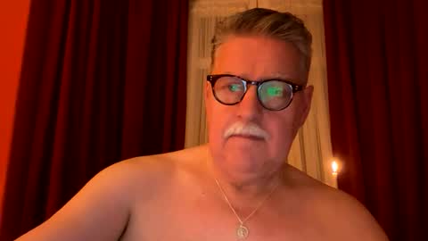 Snapshot of marin50 chatting on October 28, 1:28 am marin50 online show from October 28, 1:28 am