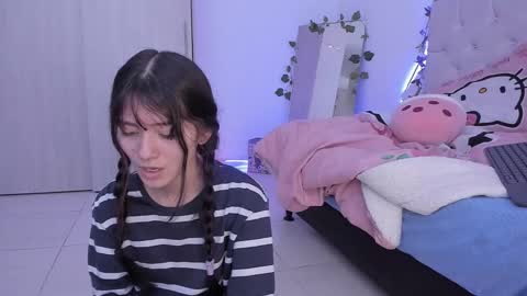 Snapshot of marin_kitoko chatting on December 6, 3:28 pm Marin kitoko online show from December 6, 3:28 pm