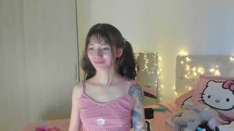 Snapshot of marin_kitoko chatting on January 6, 12:27 am Marin kitoko online show from January 6, 12:27 am