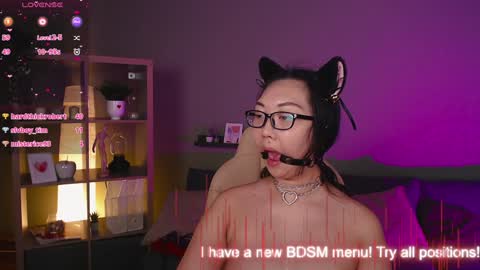 Snapshot of marine_vact chatting on February 5, 8:35 pm Marine  online show from February 5, 8:35 pm