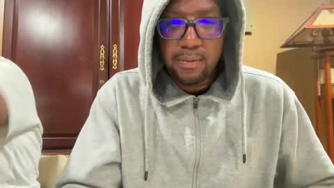 MARIOLUIGIHOT online show from October 25, 1:50 am