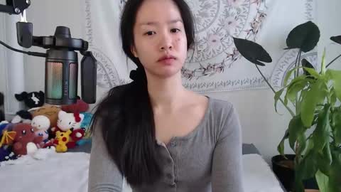 MarissaPeach online show from April 4, 1:18 pm