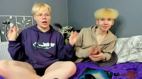 mark_brain online show from April 22, 12:23 pm