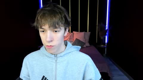 Mark online show from February 15, 2:27 pm