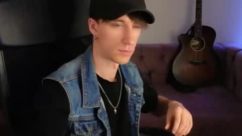 mark_caron online show from June 11, 12:47 pm