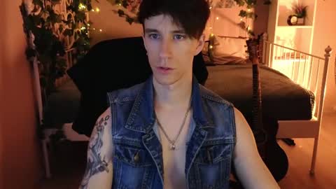 mark_caron online show from June 12, 12:48 pm