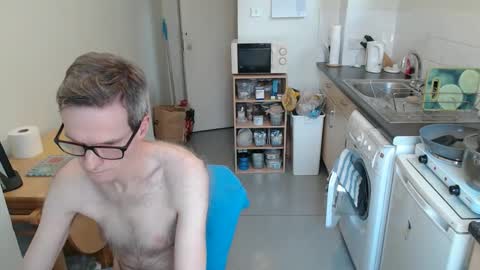 mark_islington online show from October 12, 9:46 am